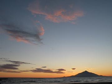 利尻島と8月23日の夕日