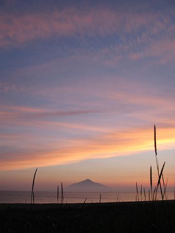 利尻島と6月24日の夕焼け空
