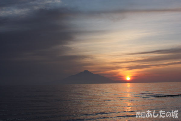 利尻島と7月25日の空